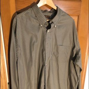 OAK HILL (DXL BRAND) L/S dress shirt.  2XL.  Worn maybe 2x?  Left chest pocket